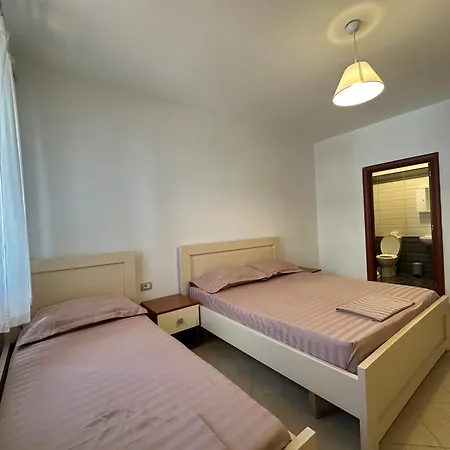 Coastal Comfort - Spacious 1-bedroom