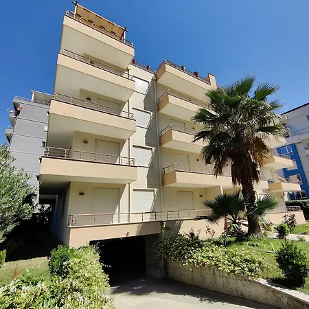 Coastal Comfort - Spacious 1-bedroom شقة Lezhë